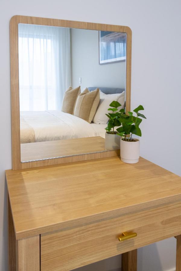 In The Heart Of It All: 2 Bed Cbd Townhouse Christchurch Eksteriør bilde